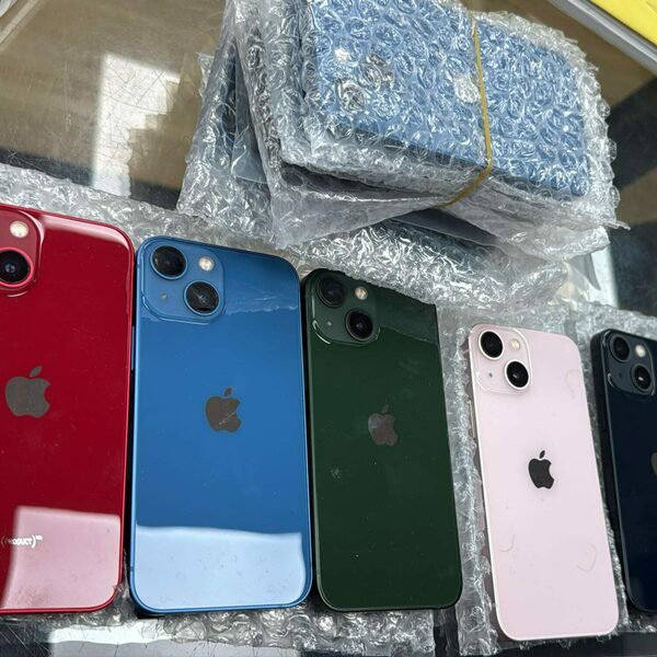iPhone 13 mini reconditionnés, toutes couleurs — Reparmobil Paris 19 Jaurès